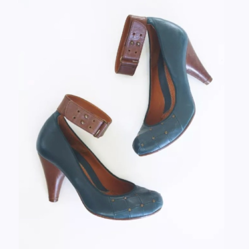 CHIE MIHARA ANKLE STRAP PUMPS
